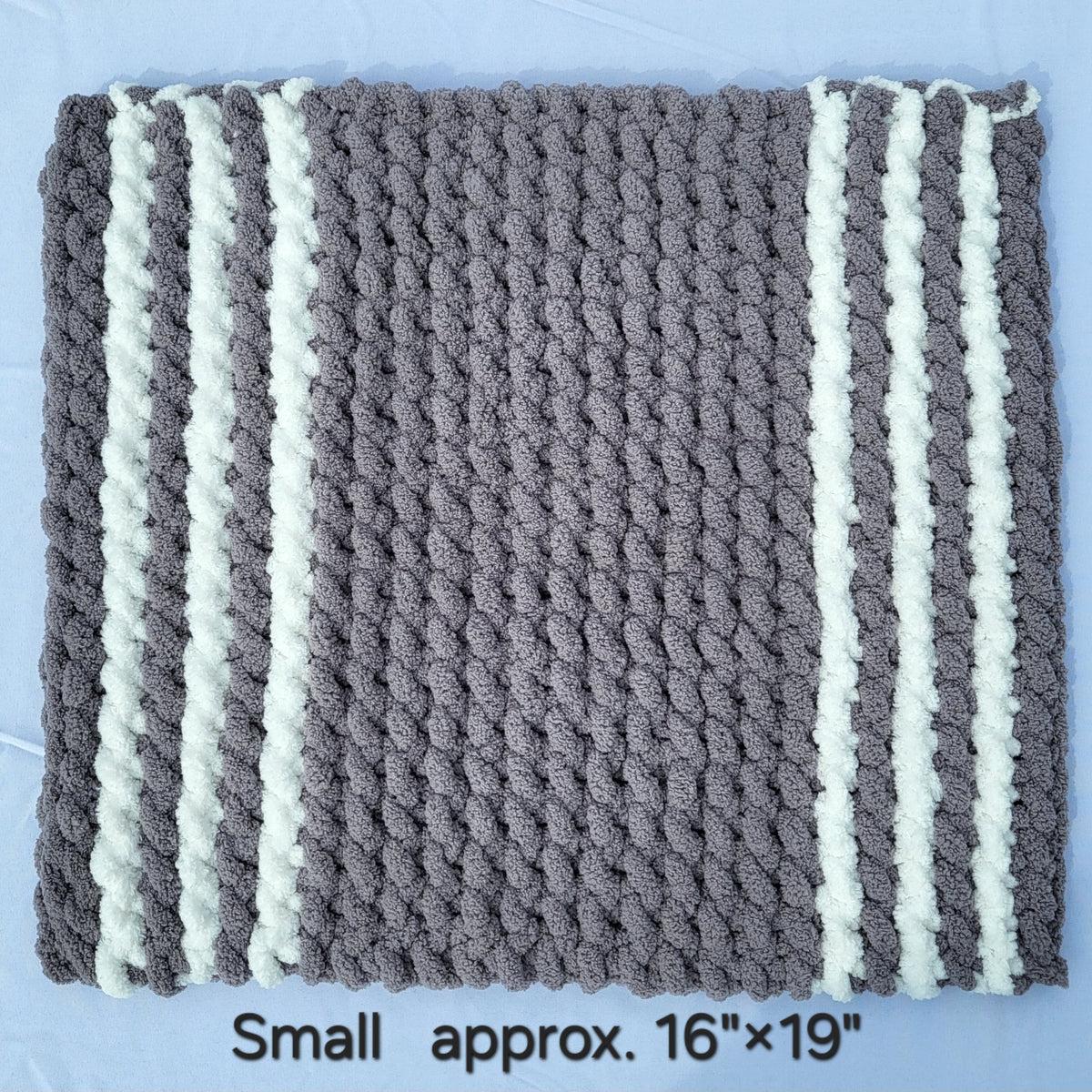 Gray & White Trim Pet Pads™ - size small