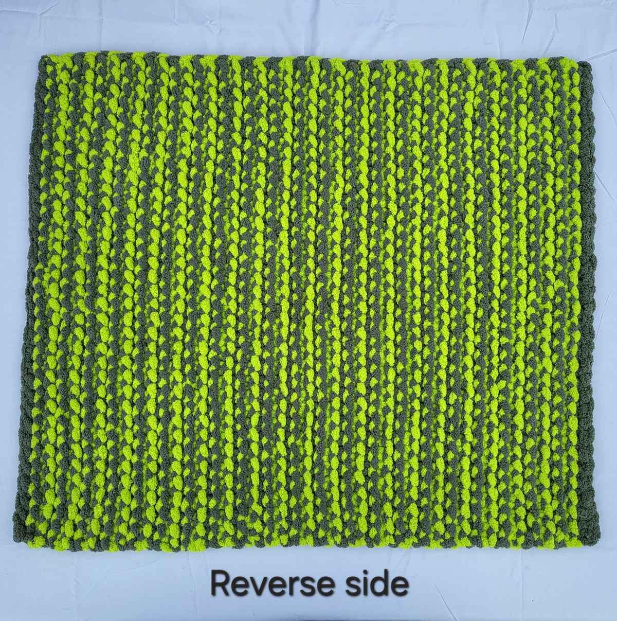 Olive & Lime Stripes Pet Pads™ - size XL