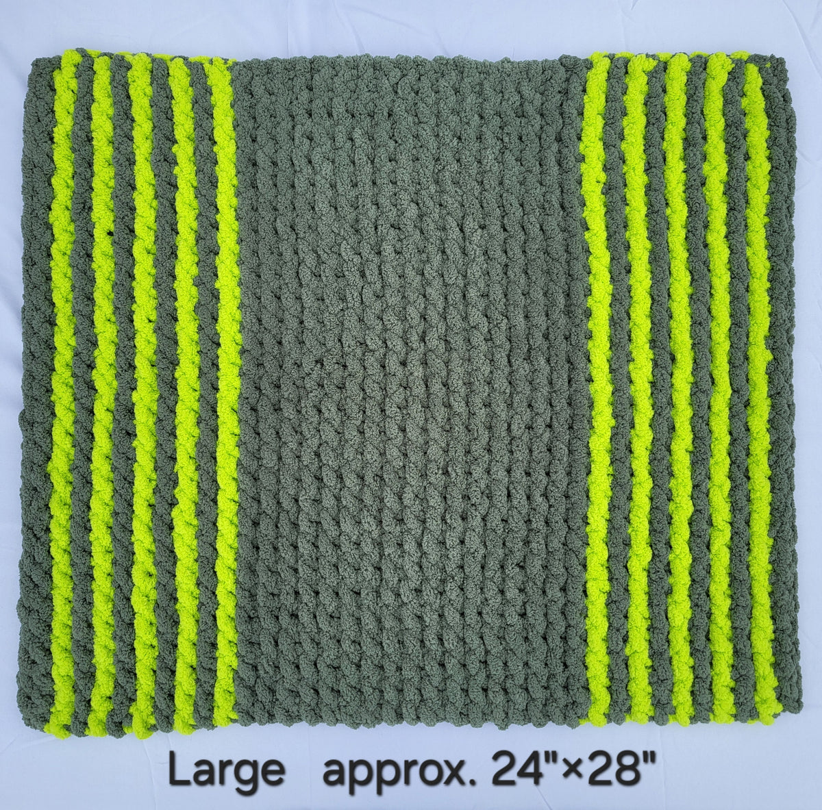 Olive & Lime Trim Pet Pads™ - size large