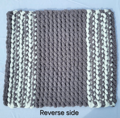 Gray & White Trim Pet Pads™ - size small