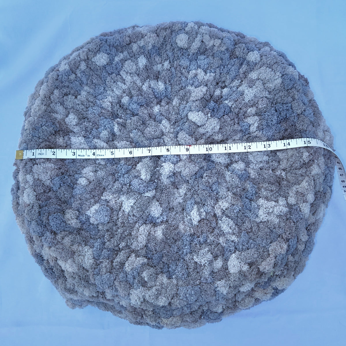 Mixed Grays Plush Knit Pet Bed - size large