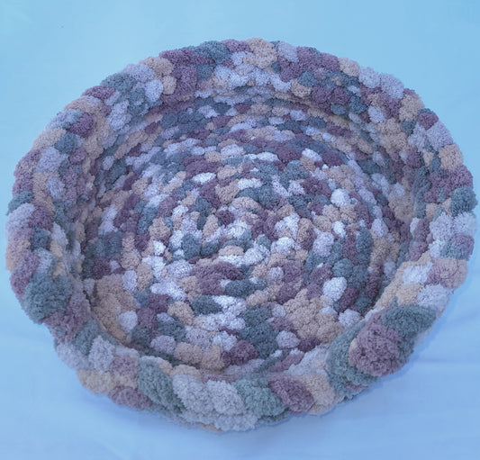 Multicolored Plush Knit Pet Bed - size medium