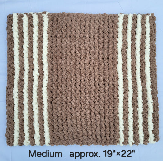 Tan & Cream Trim Pet Pads™ - size medium