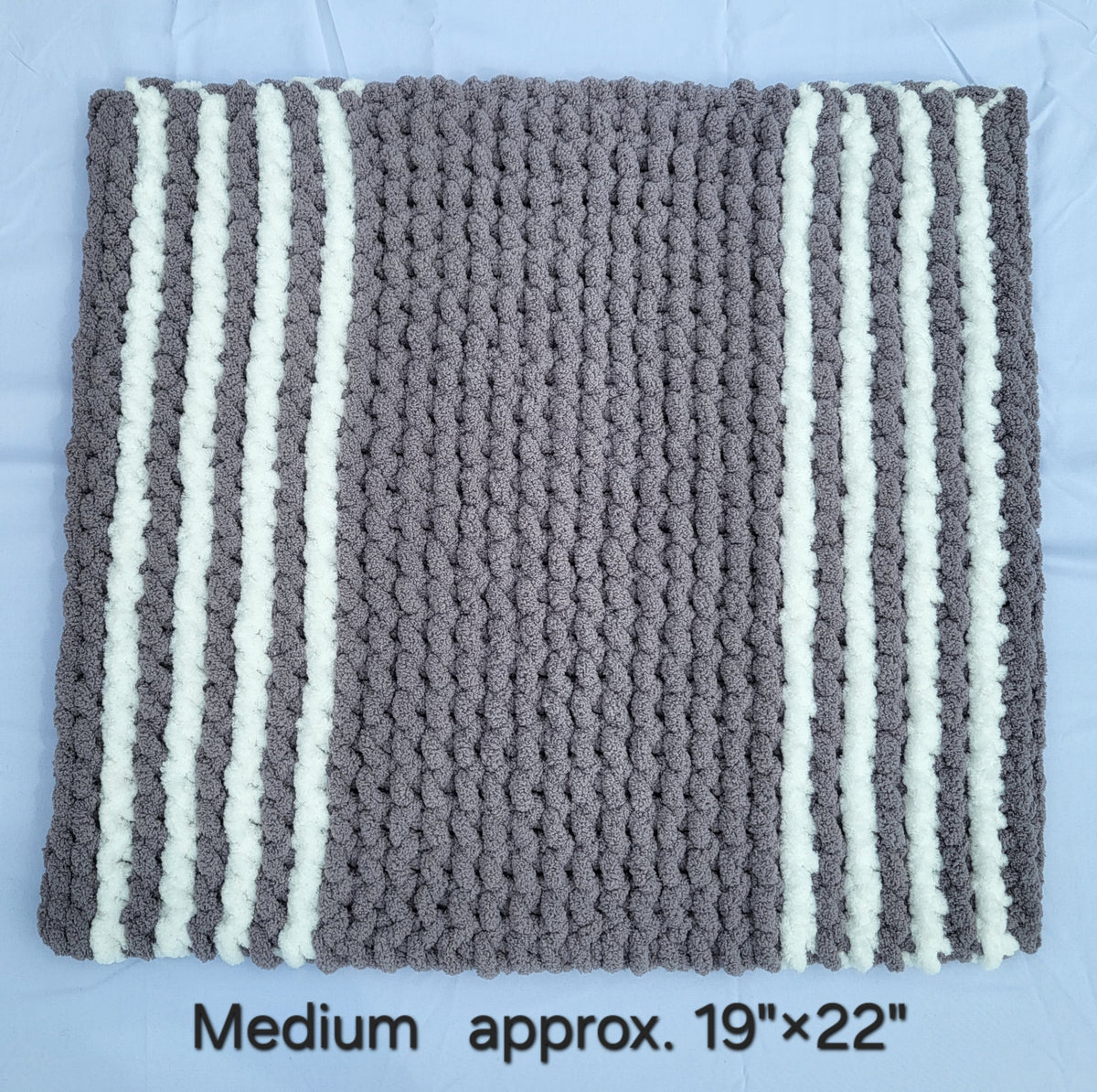 Gray & White Trim Pet Pads™ - size medium