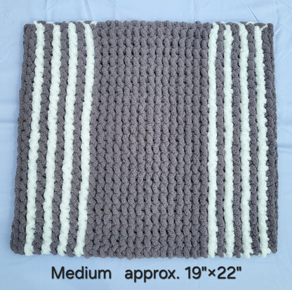 Gray & White Trim Pet Pads™ - size medium