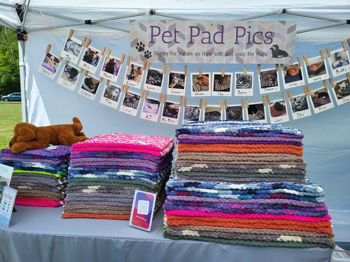 Olive & Lime Stripes Pet Pads™ - size medium